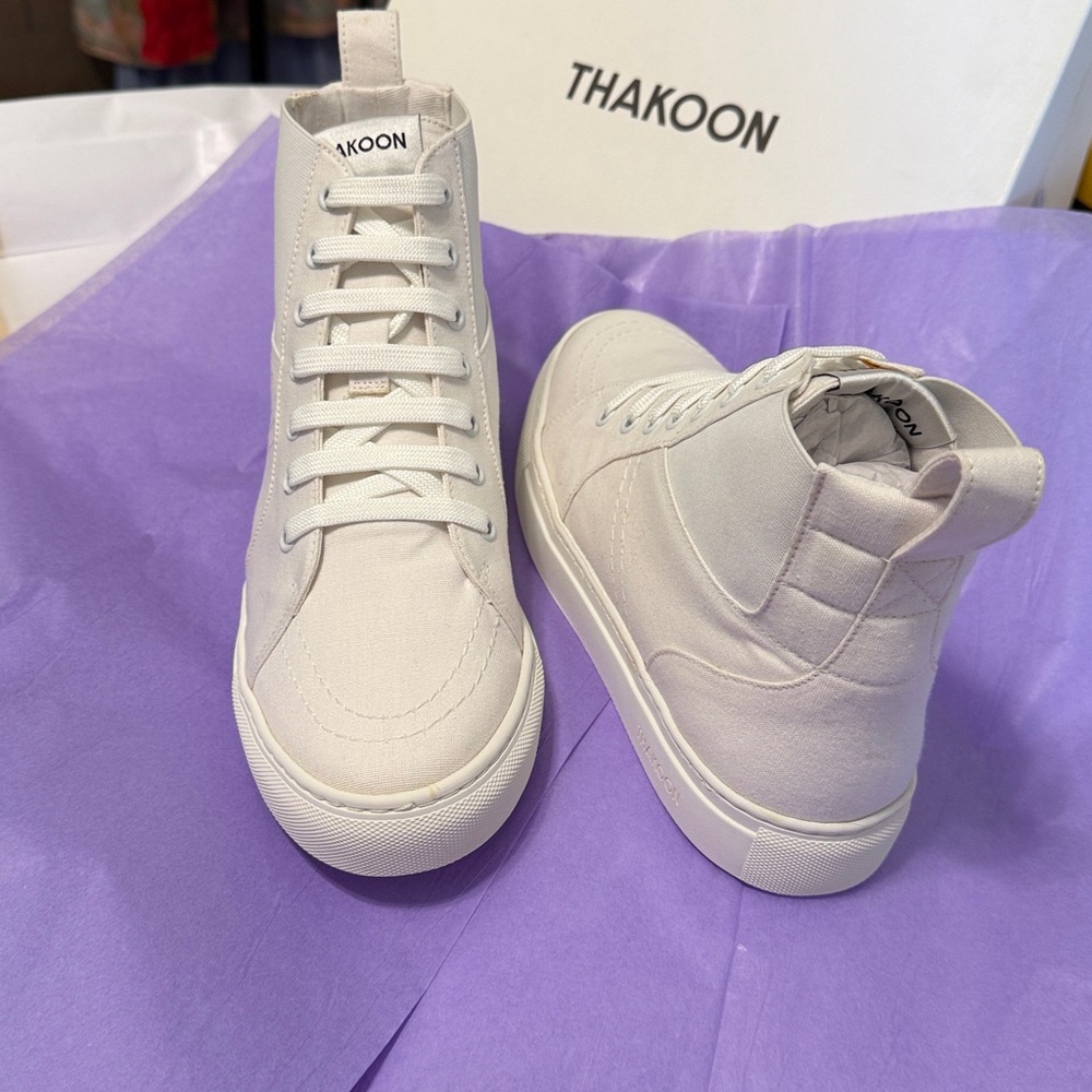 Thakoon Stylish White High-Top Sneakers - Picture 9 of 17